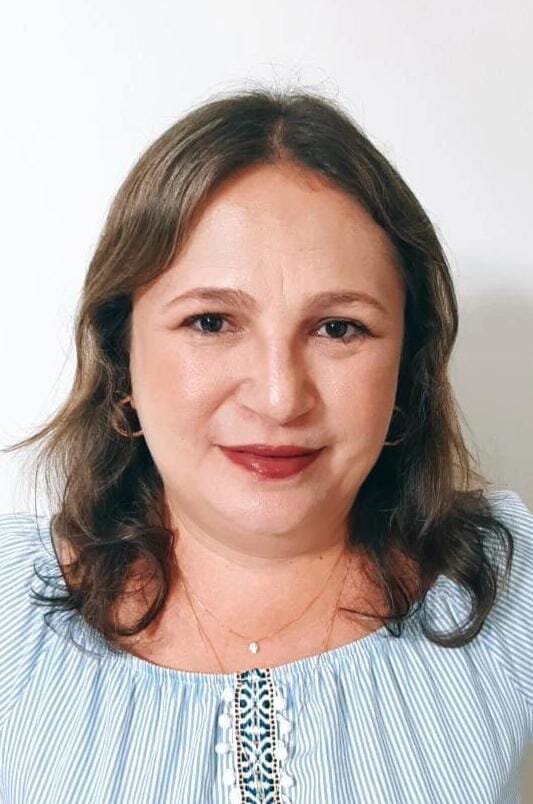 Edina Araújo Rodrigues Oliveira